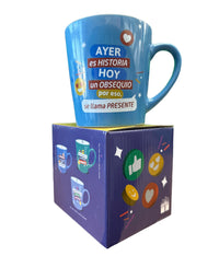 Taza Toda Ocasión con Emoticones “Ayer es Historia”